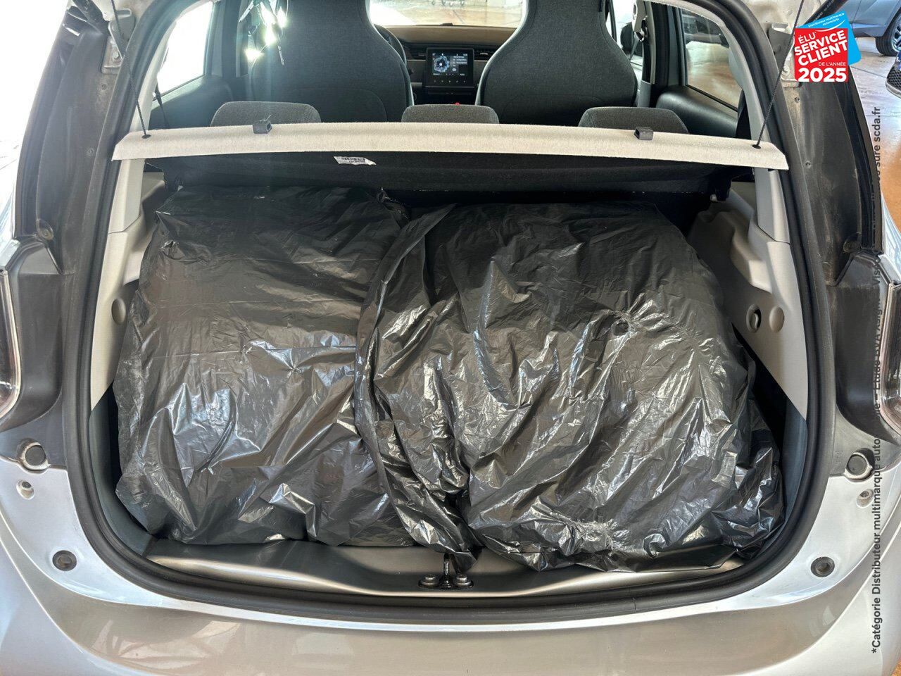 Véhicule d'occasion RENAULT ZOE E-TECH LIMITED CHARGE NORMALE R110 ACHAT INTEGRAL GPS RADAR AV/AR chez Hyundai Chalons