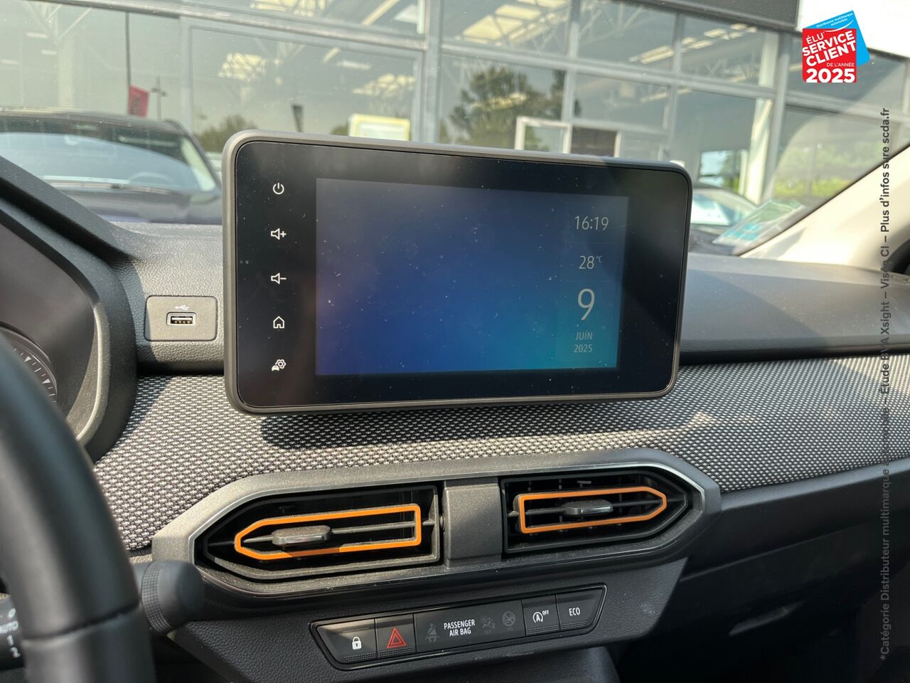 Véhicule d'occasion DACIA SANDERO 1.0 ECO-G 100CH STEPWAY CONFORT -22 ATTELAGE chez Toyota Verdun