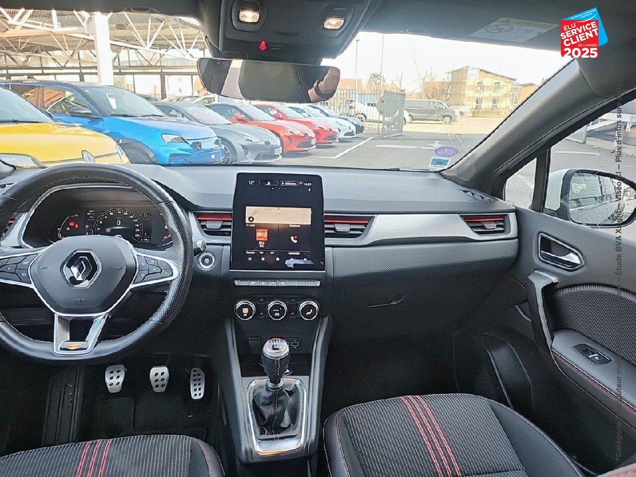 Véhicule d'occasion RENAULT CAPTUR 1.3 TCE 140CH FAP RS LINE -21B chez Renault Saint-Louis