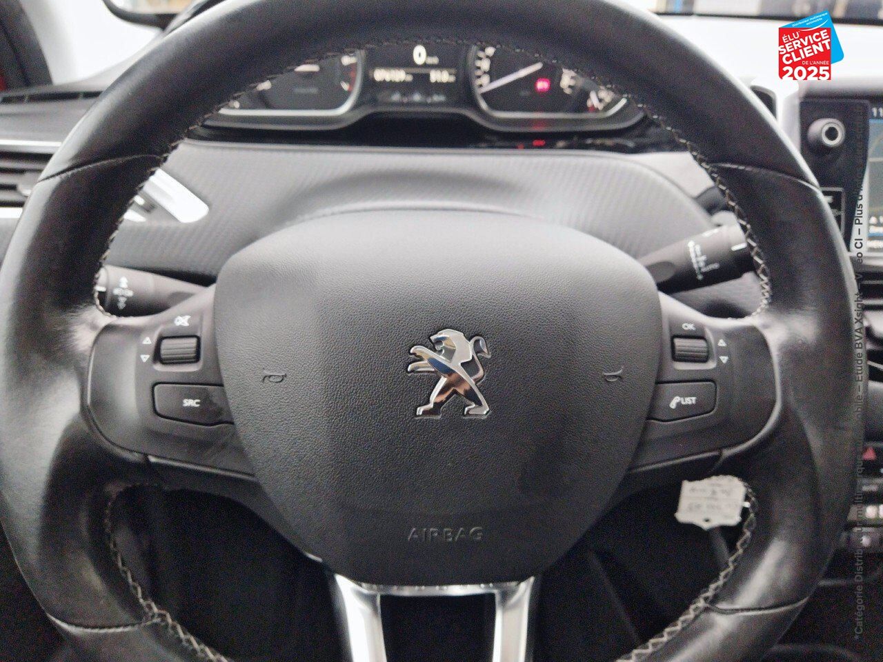 Véhicule d'occasion PEUGEOT 2008 1.2 PURETECH 110CH ALLURE SS chez Opel Verdun