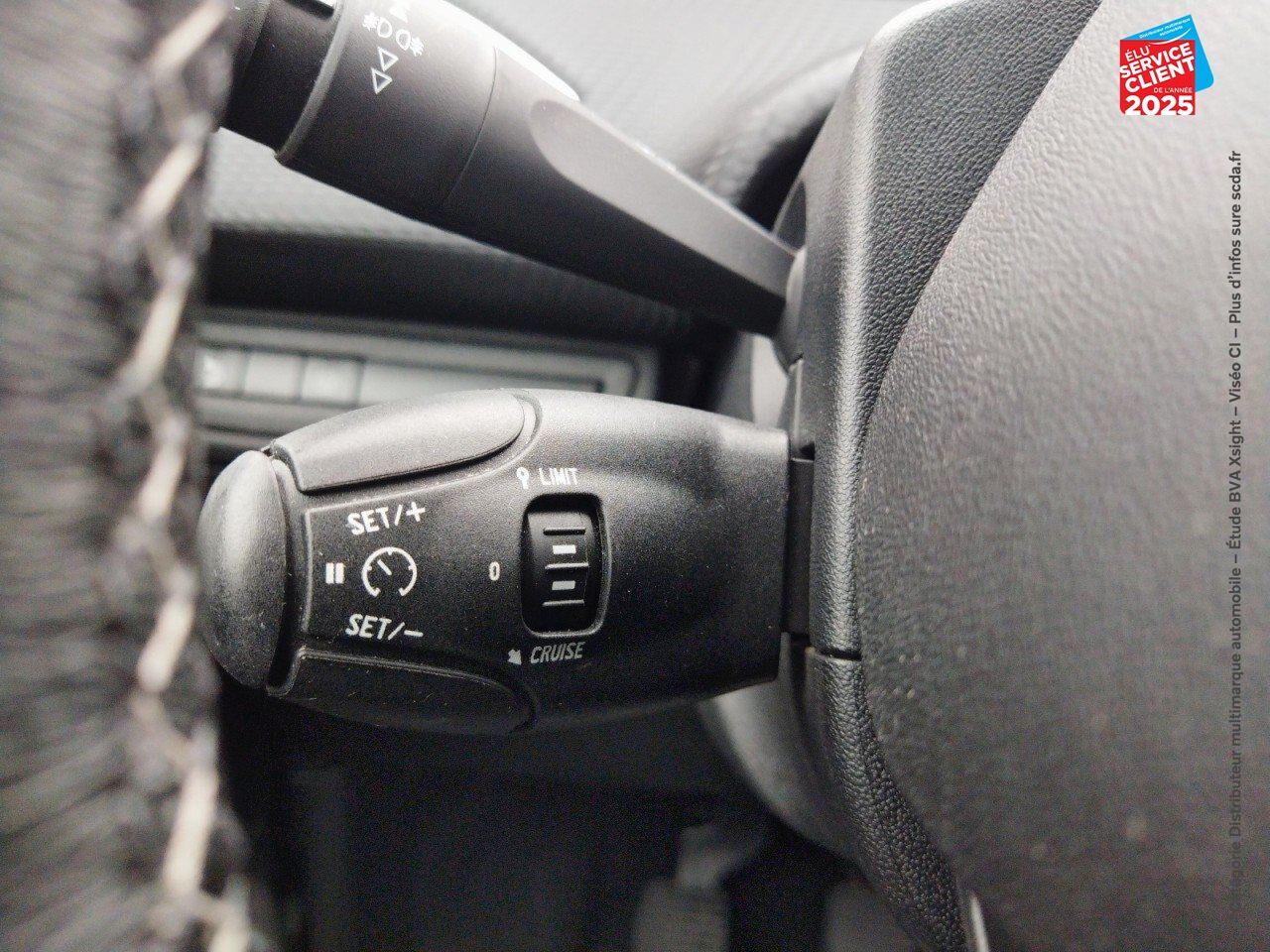 Véhicule d'occasion PEUGEOT 2008 1.2 PURETECH 110CH ALLURE SS chez Opel Verdun