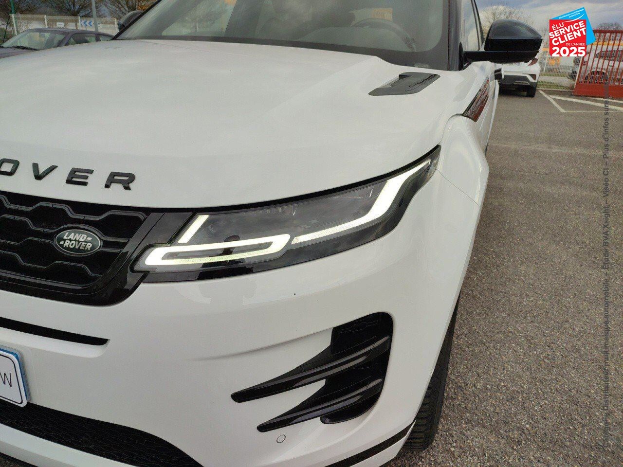 Véhicule d'occasion LAND-ROVER RANGE ROVER EVOQUE 2.0 D 180CH R-DYNAMIC SE AWD BVA chez Renault Saint-Louis