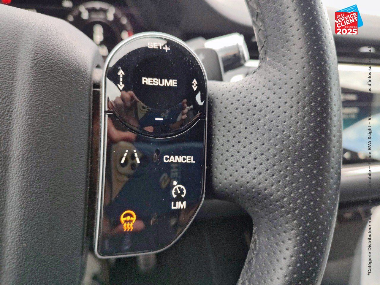 Véhicule d'occasion LAND-ROVER RANGE ROVER EVOQUE 2.0 D 180CH R-DYNAMIC SE AWD BVA chez Renault Saint-Louis