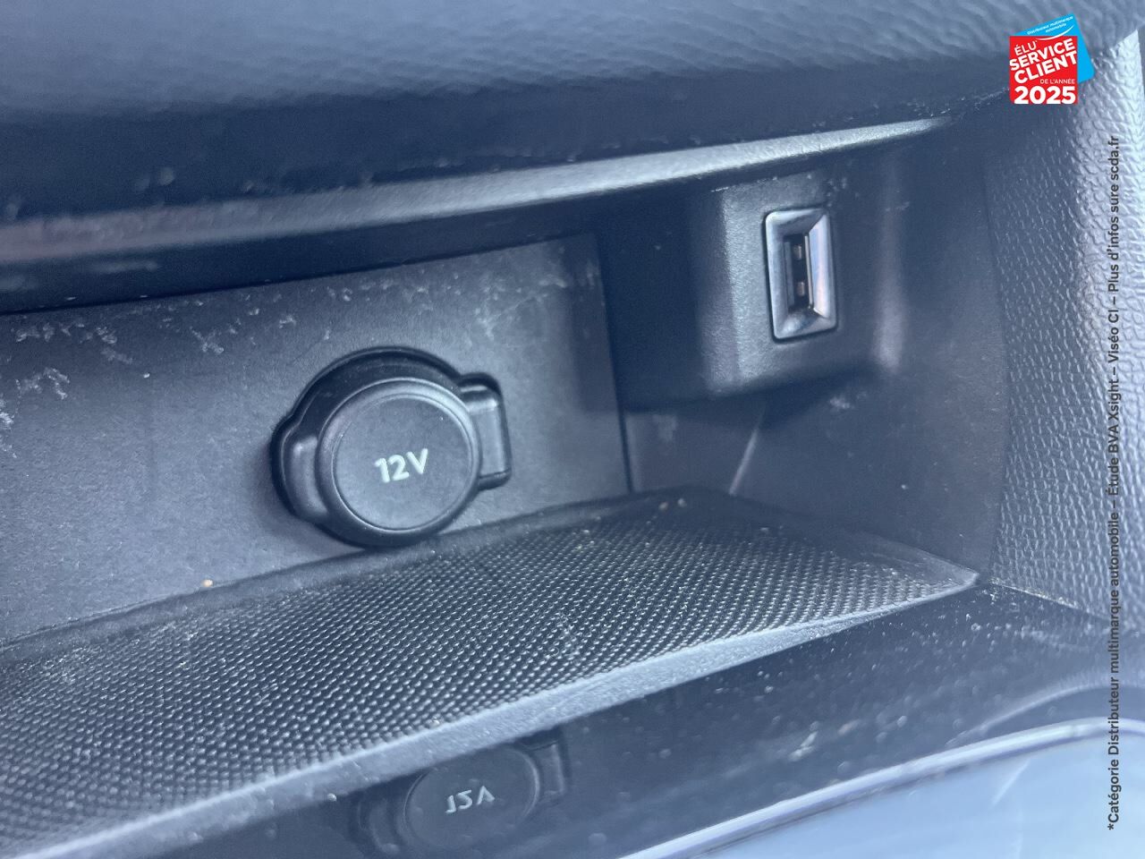Véhicule d'occasion PEUGEOT 308 1.2 PURETECH 130CH 6.C S/S STYLE RADAR AR CARPLAY chez Renault Saint-Louis