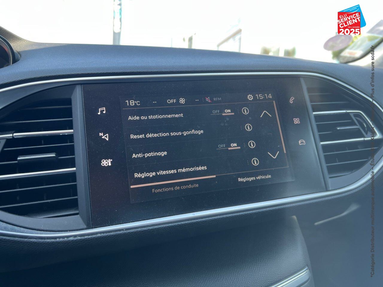Véhicule d'occasion PEUGEOT 308 1.2 PURETECH 130CH 6.C S/S STYLE RADAR AR CARPLAY chez Renault Saint-Louis