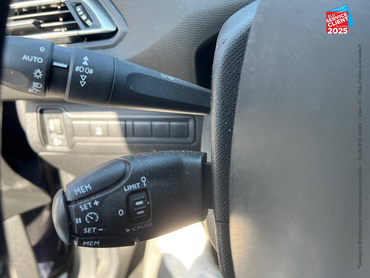 Véhicule d'occasion PEUGEOT 308 1.2 PURETECH 130CH 6.C S/S STYLE RADAR AR CARPLAY chez Renault Saint-Louis