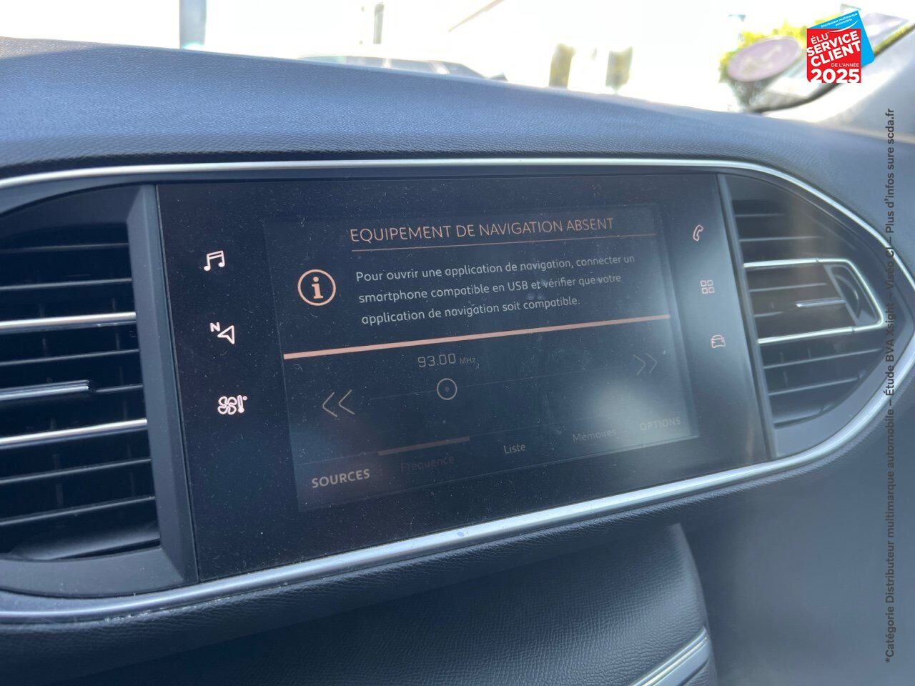 Véhicule d'occasion PEUGEOT 308 1.2 PURETECH 130CH 6.C S/S STYLE RADAR AR CARPLAY chez Renault Saint-Louis