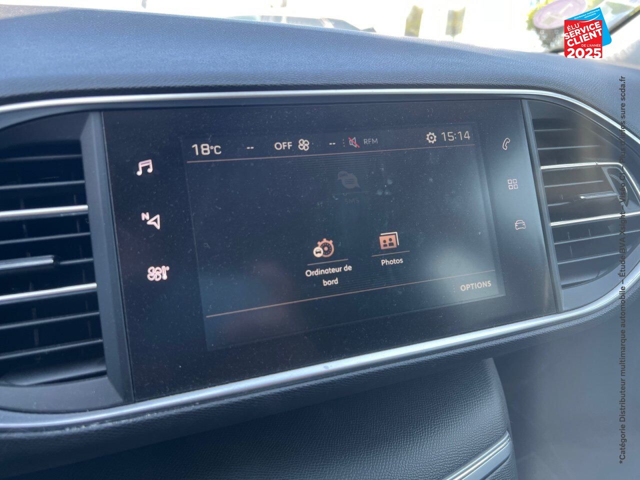 Véhicule d'occasion PEUGEOT 308 1.2 PURETECH 130CH 6.C S/S STYLE RADAR AR CARPLAY chez Renault Saint-Louis