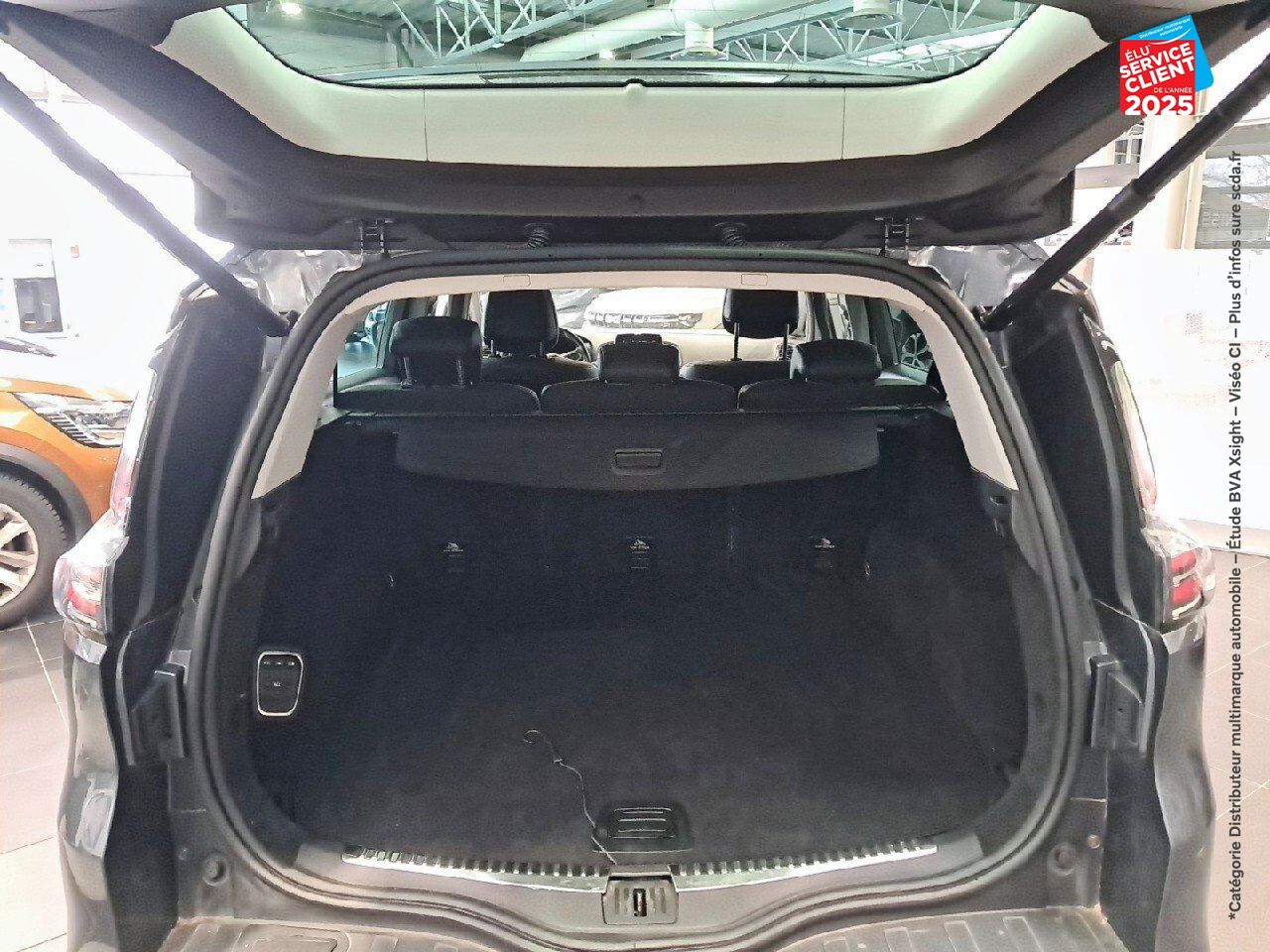 Véhicule d'occasion RENAULT ESPACE 2.0 BLUE DCI 160CH INTENS EDC chez Toyota Saint Dizier