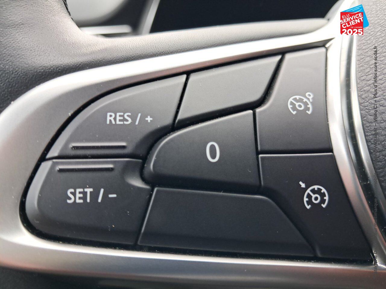 Véhicule d'occasion RENAULT ARKANA 1.6 E-TECH HYBRIDE 145CH TECHNO -22 chez Toyota Thionville