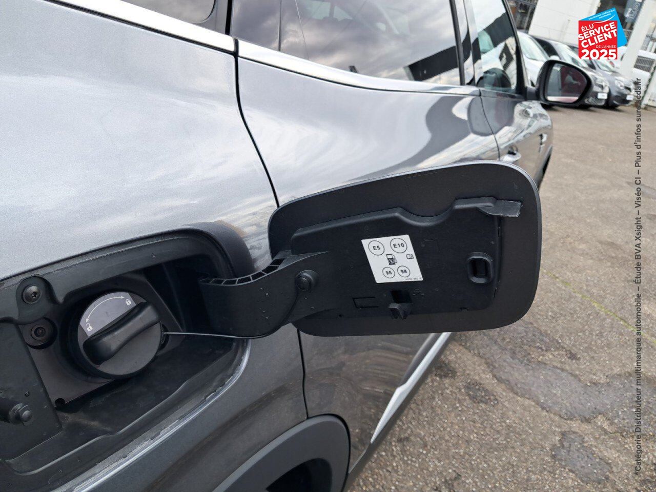 Véhicule d'occasion RENAULT ARKANA 1.6 E-TECH HYBRIDE 145CH TECHNO -22 chez Toyota Thionville