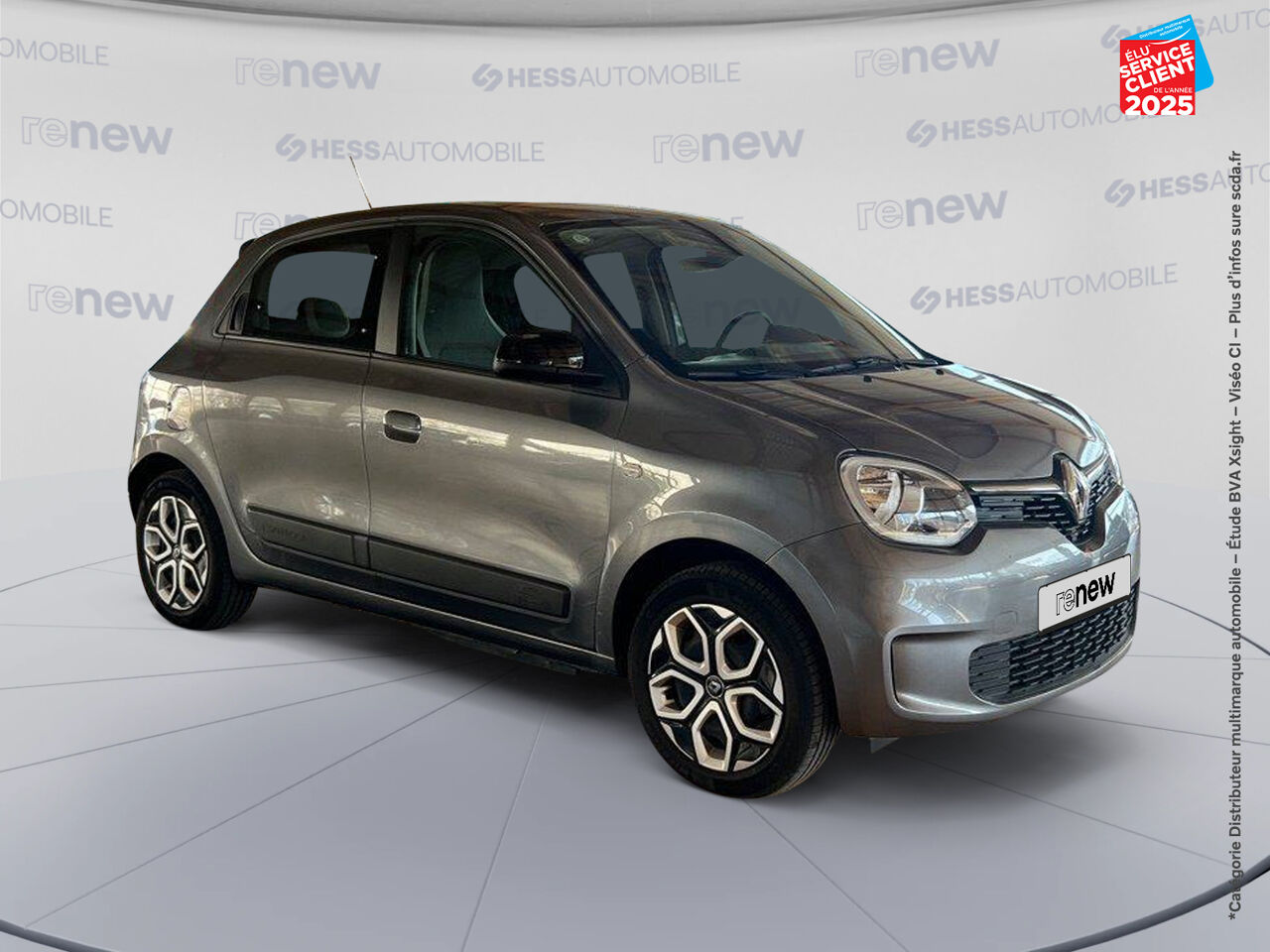 Véhicule d'occasion RENAULT TWINGO E-TECH ELECTRIC EQUILIBRE R80 ACHAT INTEGRAL chez Toyota Metz