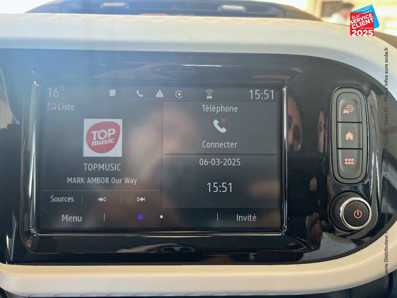 Véhicule d'occasion RENAULT TWINGO E-TECH ELECTRIC EQUILIBRE R80 ACHAT INTEGRAL chez Toyota Metz