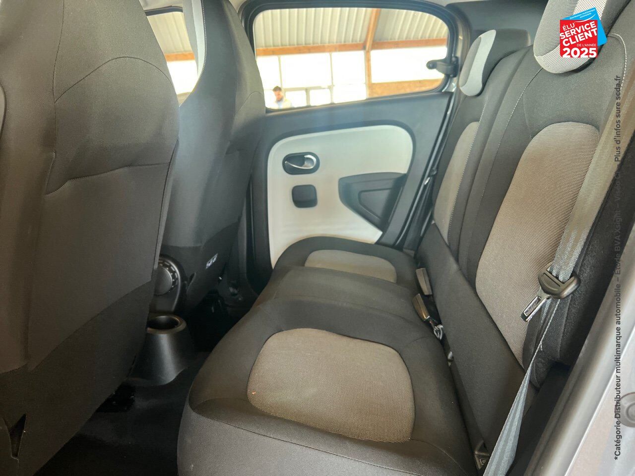 Véhicule d'occasion RENAULT TWINGO E-TECH ELECTRIC EQUILIBRE R80 ACHAT INTEGRAL chez Toyota Metz