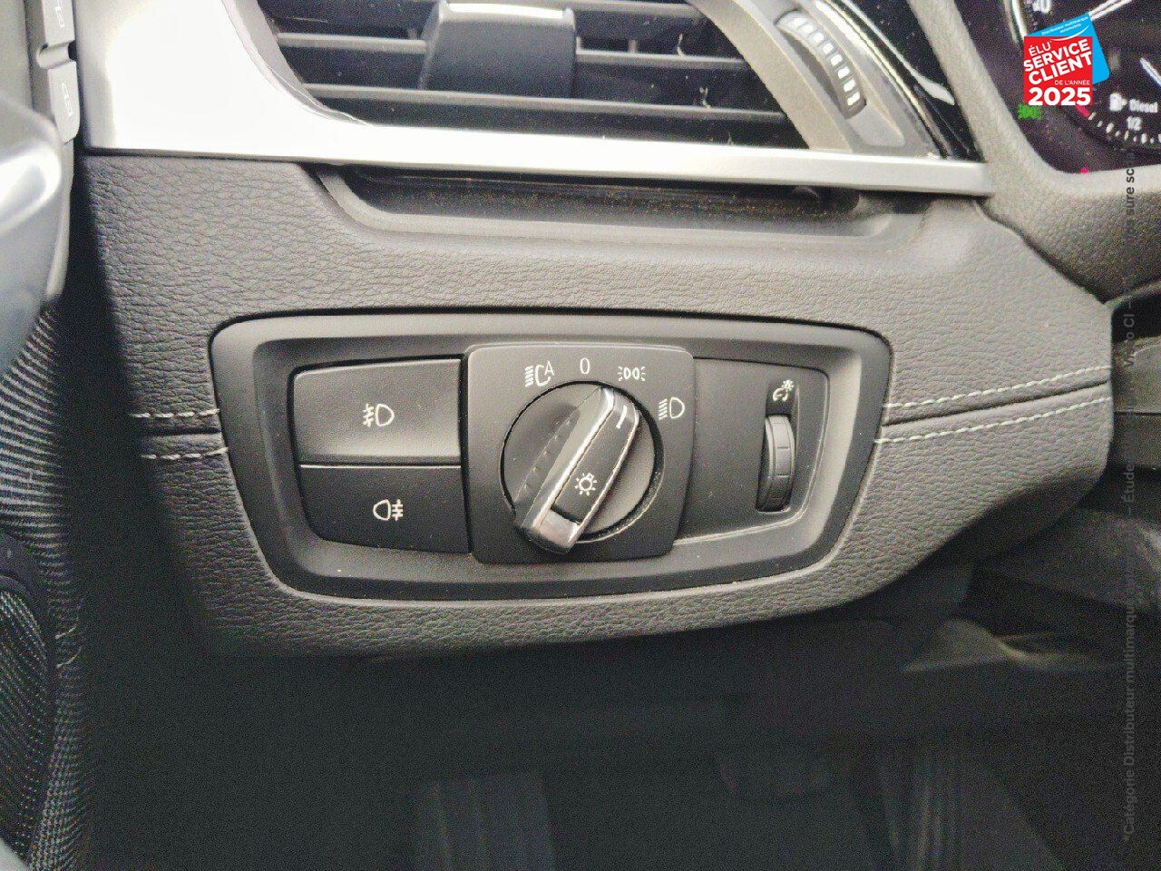 Véhicule d'occasion BMW X2 XDRIVE18DA 150CH LOUNGE EURO6D-T GPS CAMERA chez BMW Pontarlier