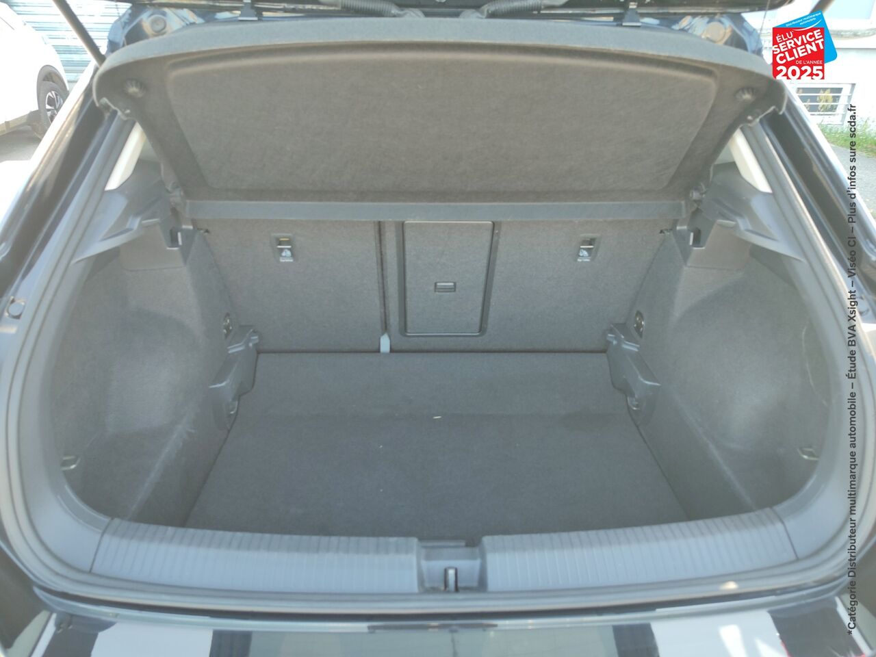 Véhicule d'occasion VOLKSWAGEN T-ROC 1.5 TSI EVO 150CH CARAT chez Renault Saint-Louis