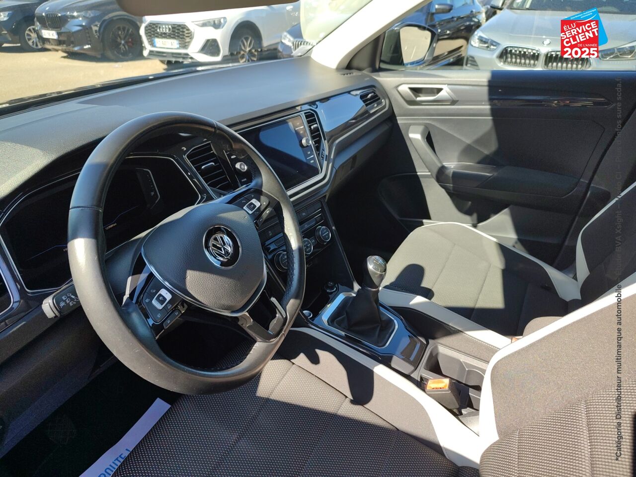 Véhicule d'occasion VOLKSWAGEN T-ROC 1.5 TSI EVO 150CH CARAT chez Renault Saint-Louis