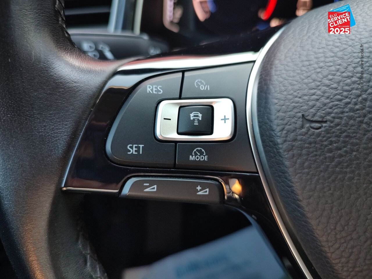 Véhicule d'occasion VOLKSWAGEN T-ROC 1.5 TSI EVO 150CH CARAT chez Renault Saint-Louis