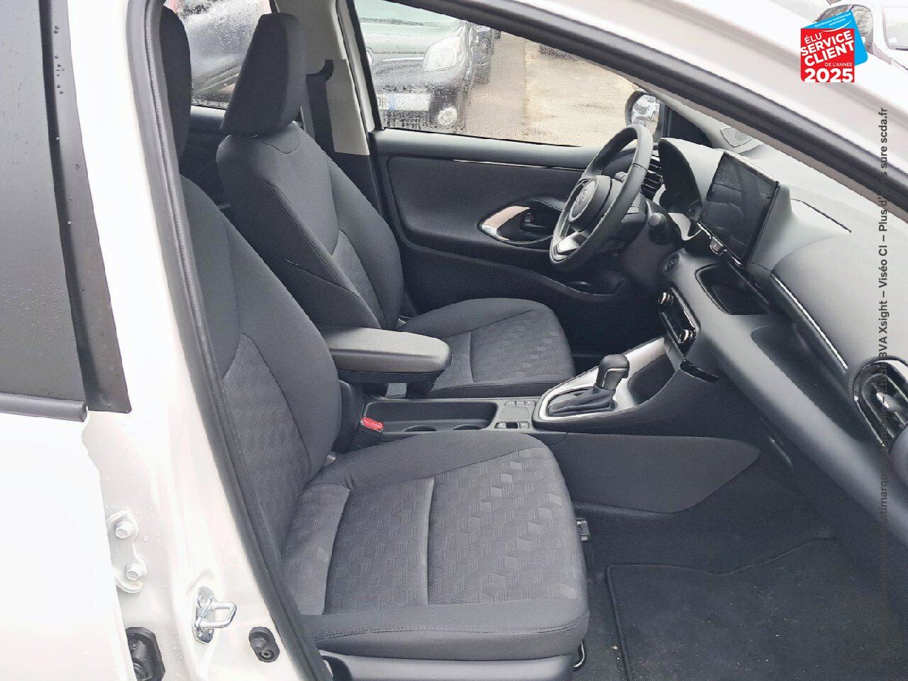 Véhicule d'occasion TOYOTA YARIS 116H DYNAMIC BUSINESS + PROGRAMME TOYOTA EXPERIENCE 5P MC24 chez Toyota Bar le Duc