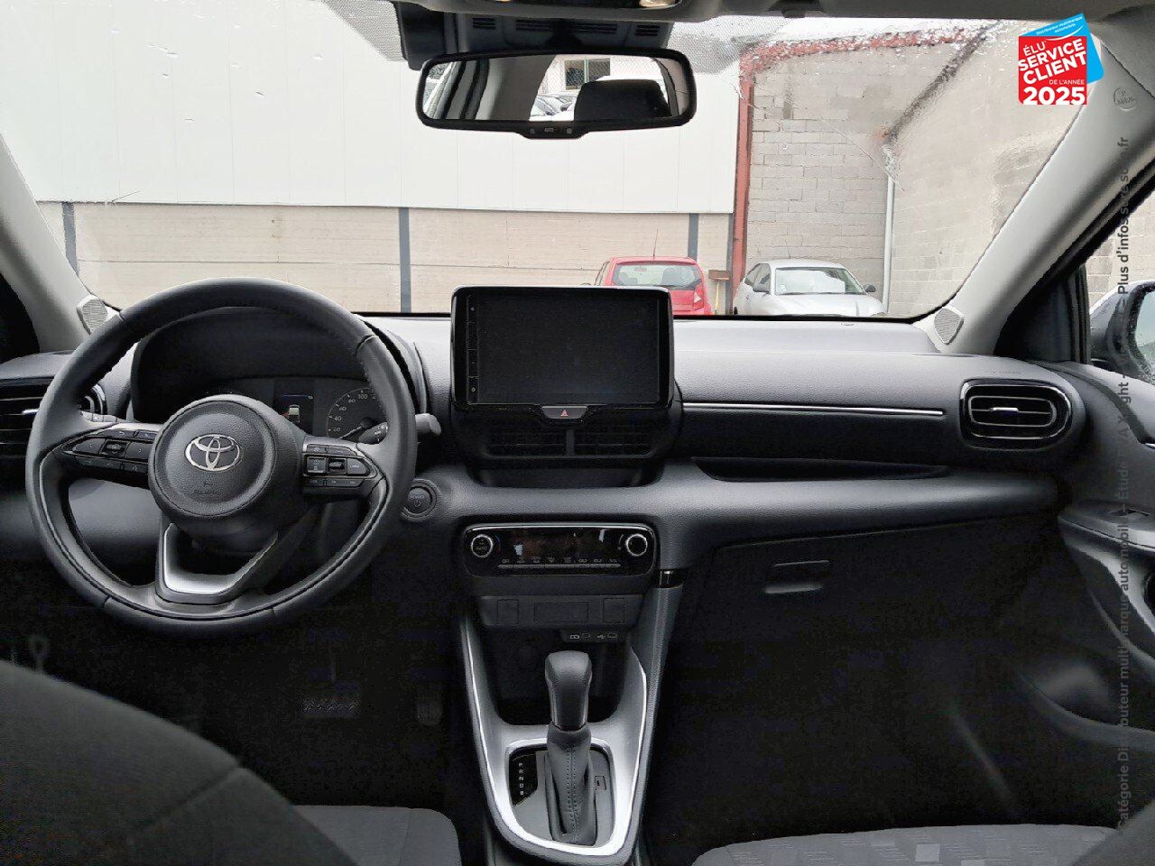 Véhicule d'occasion TOYOTA YARIS 116H DYNAMIC BUSINESS + PROGRAMME TOYOTA EXPERIENCE 5P MC24 chez Toyota Bar le Duc