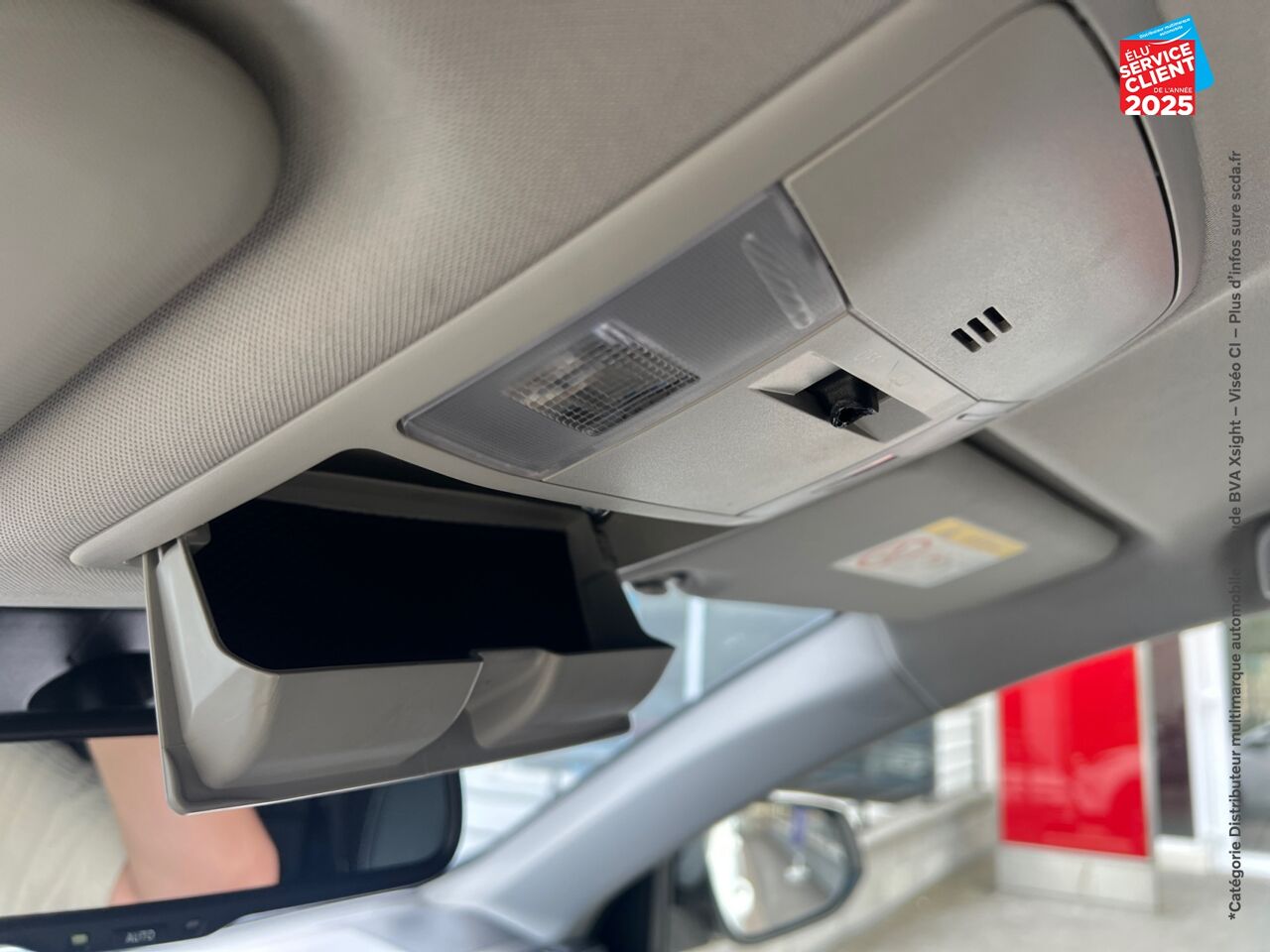 Véhicule d'occasion TOYOTA RAV4 197 HYBRIDE DYNAMIC 2WD CVT CAMERA chez Renault Colmar