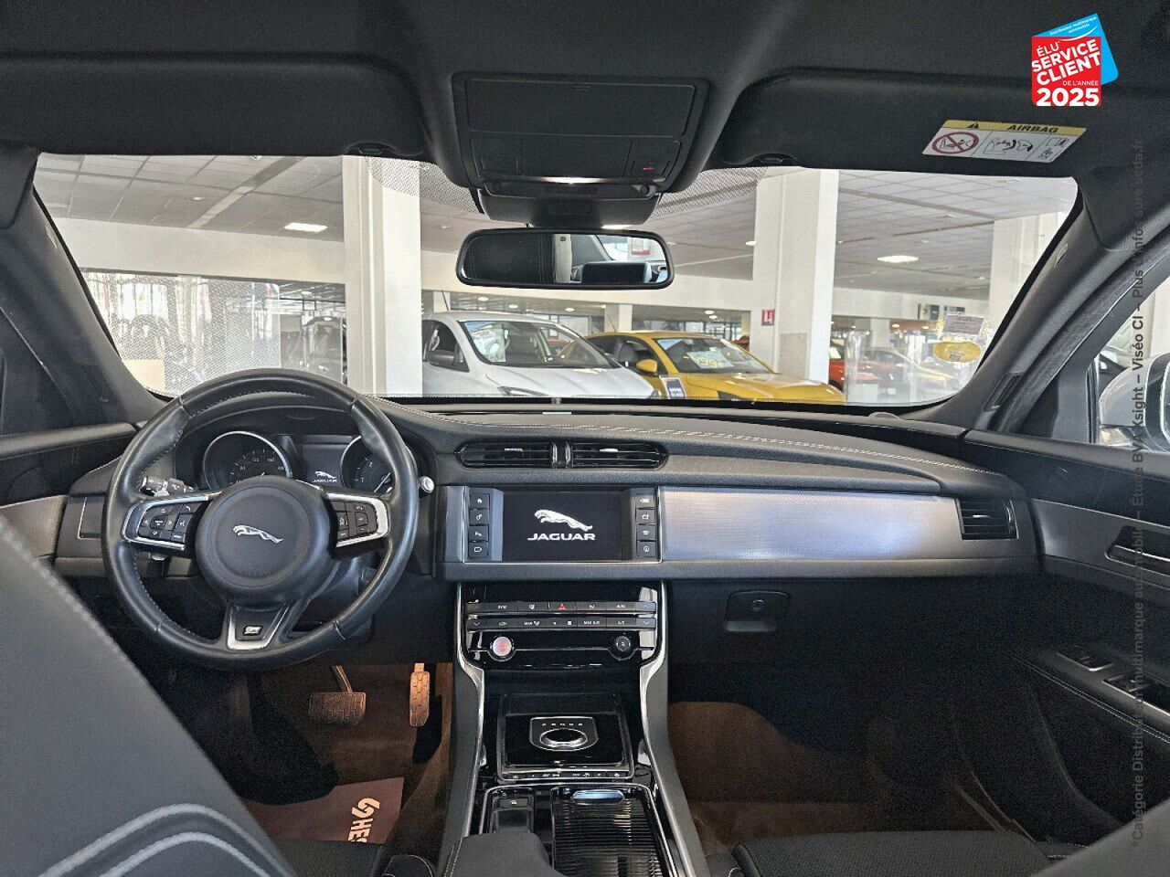 Véhicule d'occasion JAGUAR XF 2.0D 240CH R-SPORT AWD BVA GPS chez Hyundai Epernay