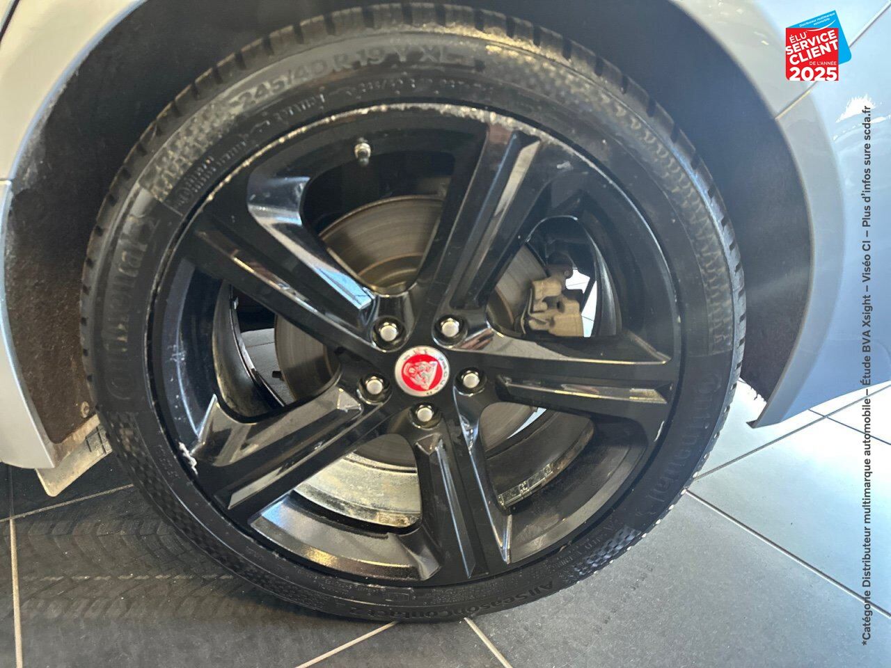 Véhicule d'occasion JAGUAR XF 2.0D 240CH R-SPORT AWD BVA GPS chez Hyundai Epernay