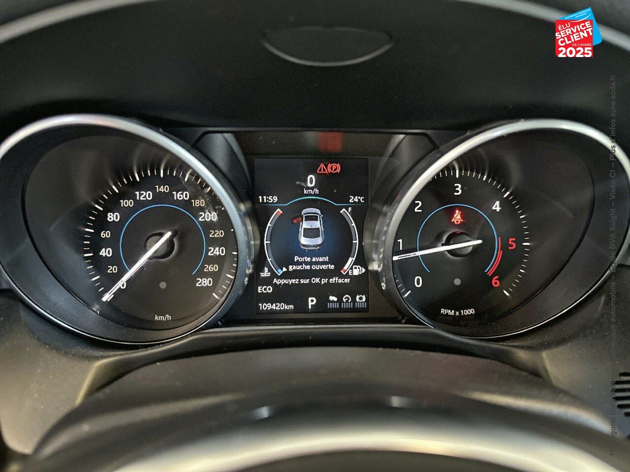 Véhicule d'occasion JAGUAR XF 2.0D 240CH R-SPORT AWD BVA GPS chez Hyundai Epernay