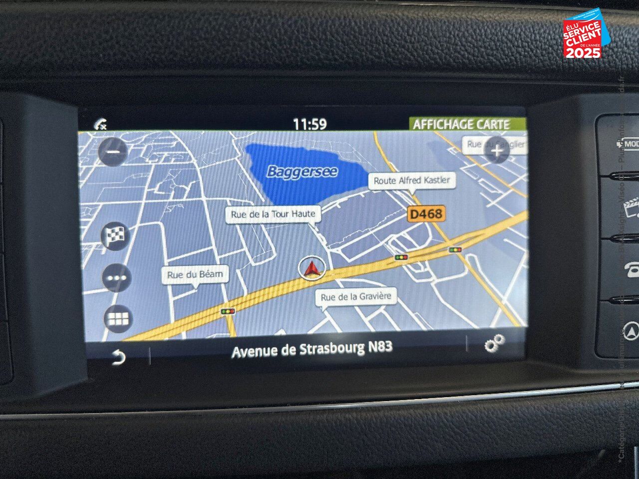 Véhicule d'occasion JAGUAR XF 2.0D 240CH R-SPORT AWD BVA GPS chez Hyundai Epernay