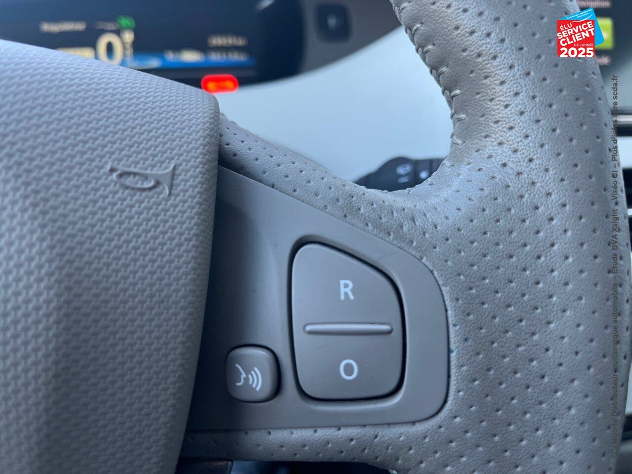 Véhicule d'occasion RENAULT ZOE ZEN CHARGE NORMALE R90 GPS chez Opel Bar le Duc