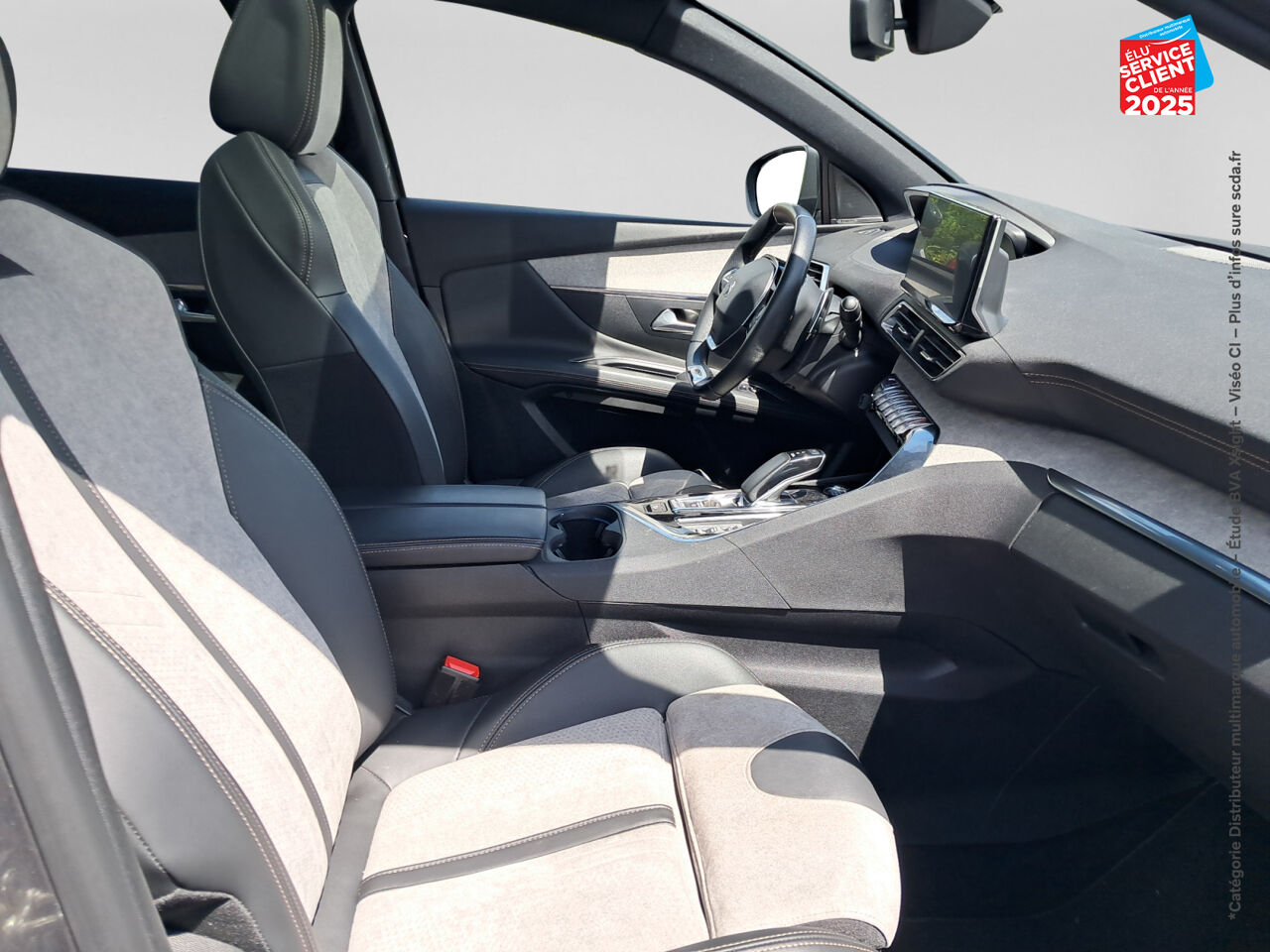 Véhicule d'occasion PEUGEOT 3008 HYBRID4 300CH GT PACK E-EAT8 chez Hyundai Epernay