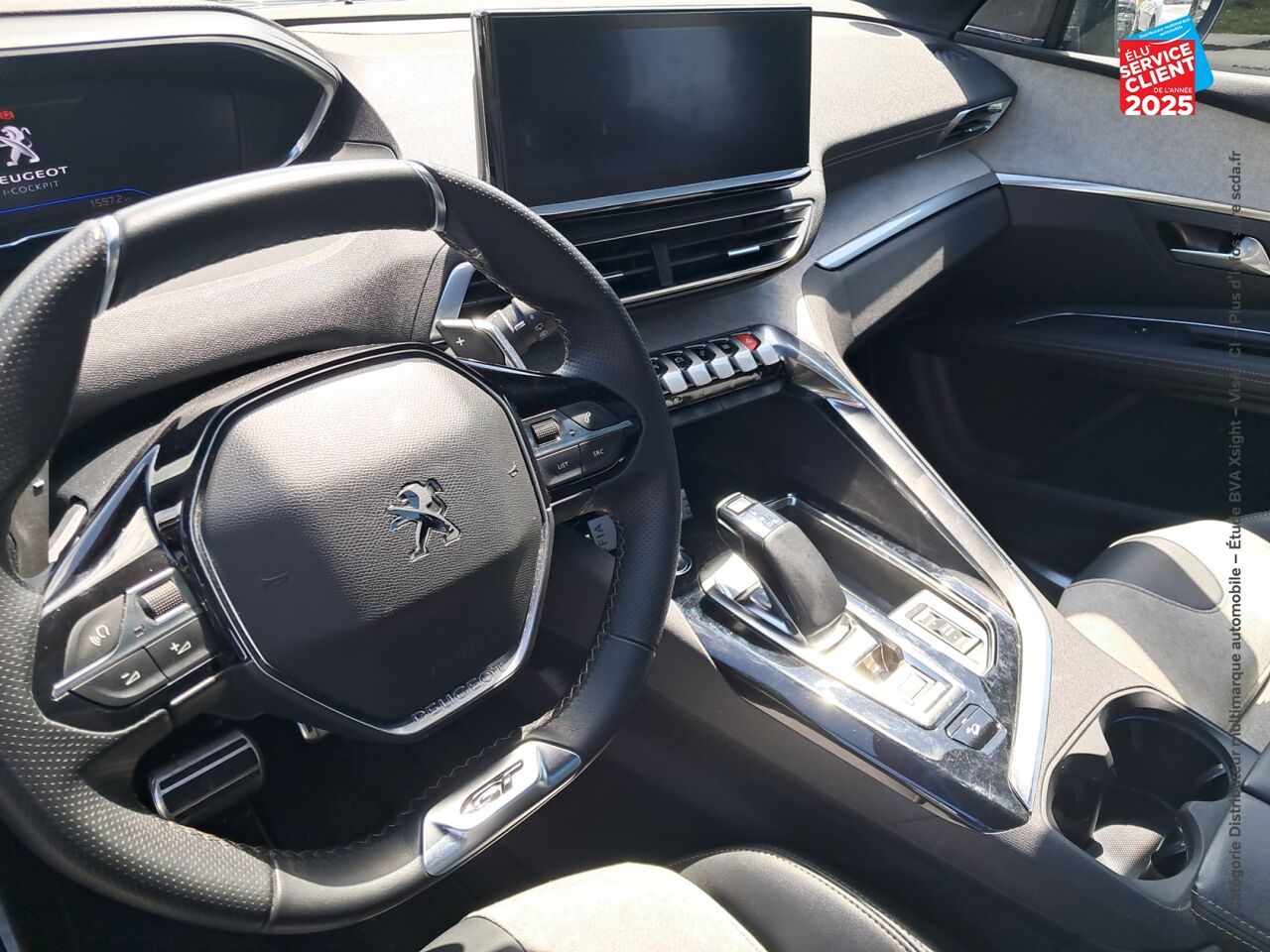 Véhicule d'occasion PEUGEOT 3008 HYBRID4 300CH GT PACK E-EAT8 chez Hyundai Epernay