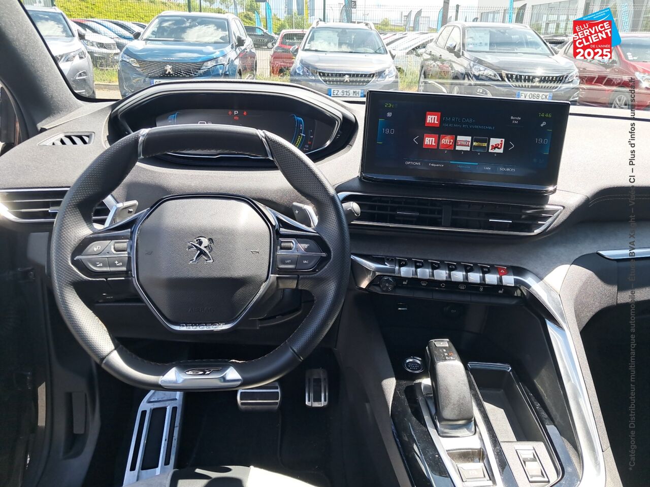Véhicule d'occasion PEUGEOT 3008 HYBRID4 300CH GT PACK E-EAT8 chez Hyundai Epernay