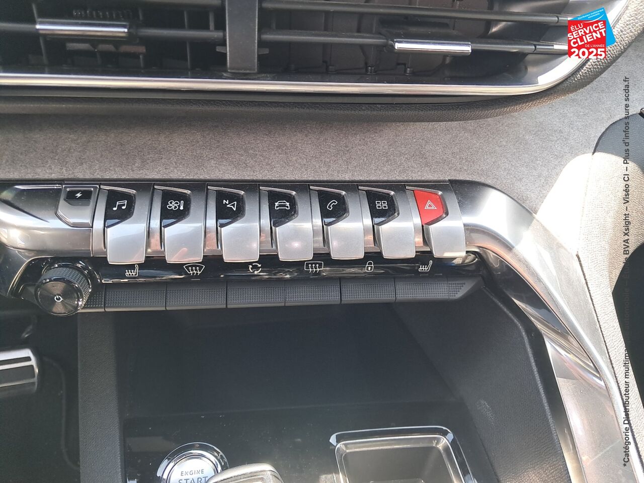 Véhicule d'occasion PEUGEOT 3008 HYBRID4 300CH GT PACK E-EAT8 chez Hyundai Epernay