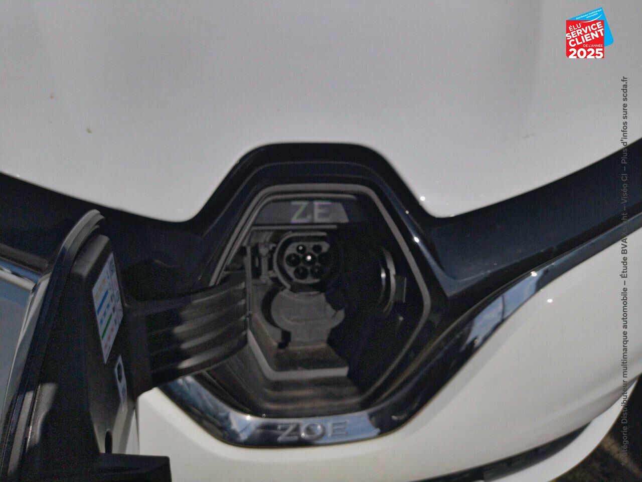 Véhicule d'occasion RENAULT ZOE E-TECH LIMITED CHARGE NORMALE R110 ACHAT INTEGRAL chez Toyota Thionville