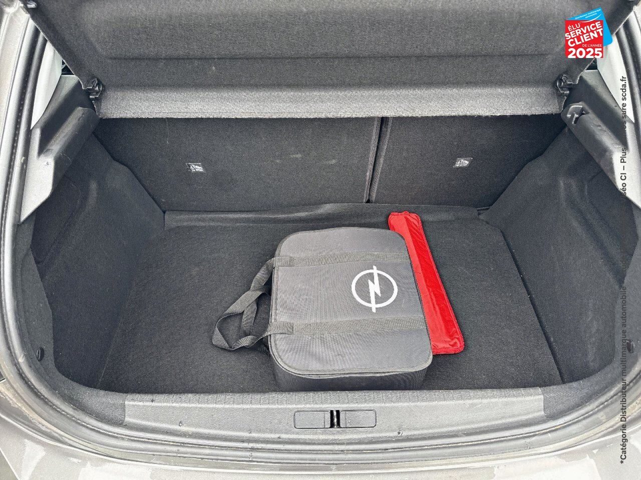 Véhicule d'occasion OPEL CORSA CORSA-E 136CH EDITION BUSINESS chez Toyota Thionville