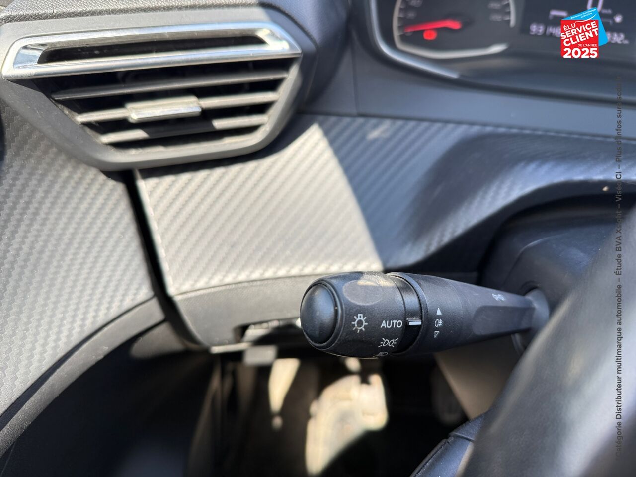 Véhicule d'occasion PEUGEOT 208 AFFAIRE 1.5 BLUEHDI 100 PREMIUM PACK GPS chez Renault Saint-Louis