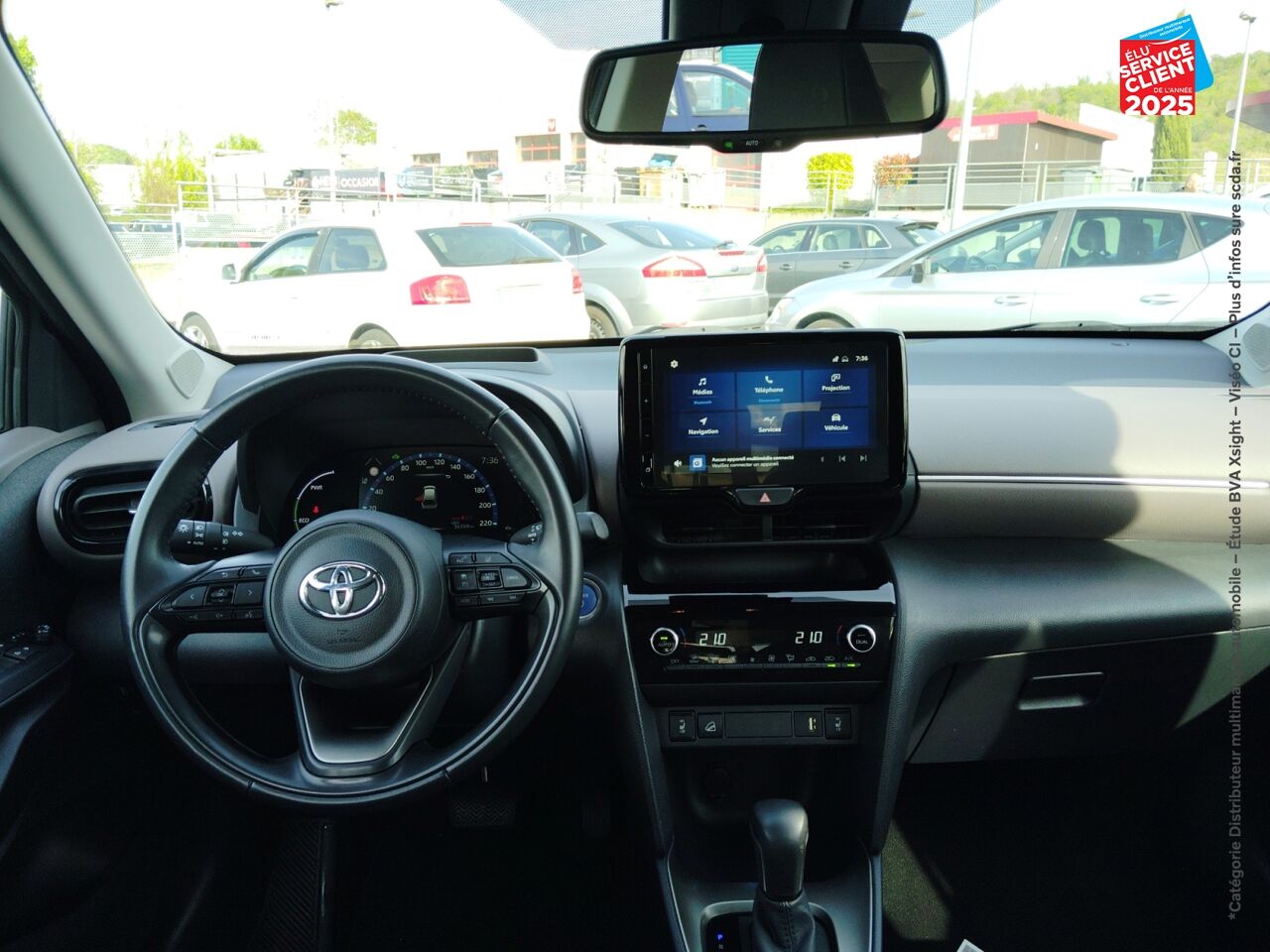 Véhicule d'occasion TOYOTA YARIS CROSS 116H COLLECTION AWD-I MY21 SIEGE CHAUF chez Dacia Strasbourg