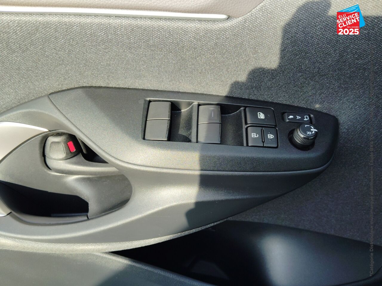 Véhicule d'occasion TOYOTA YARIS CROSS 116H COLLECTION AWD-I MY21 SIEGE CHAUF chez Dacia Strasbourg