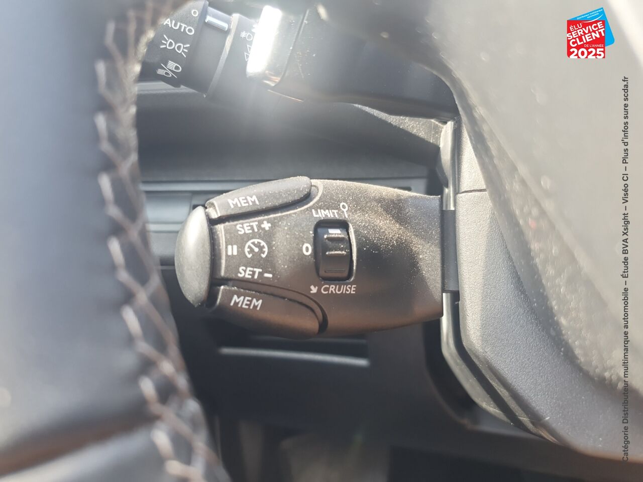 Véhicule d'occasion PEUGEOT 3008 1.2 PURETECH 130CH ALLURE S/S EAT6 CAMERA GPS chez Toyota Sarreguemines