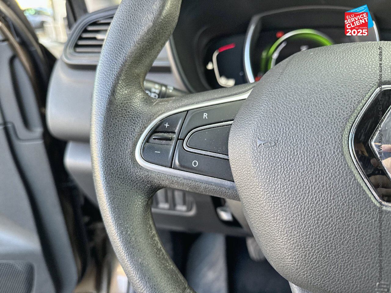 Véhicule d'occasion RENAULT KADJAR 1.2 TCE 130CH ENERGY LIFE chez Hyundai Epernay
