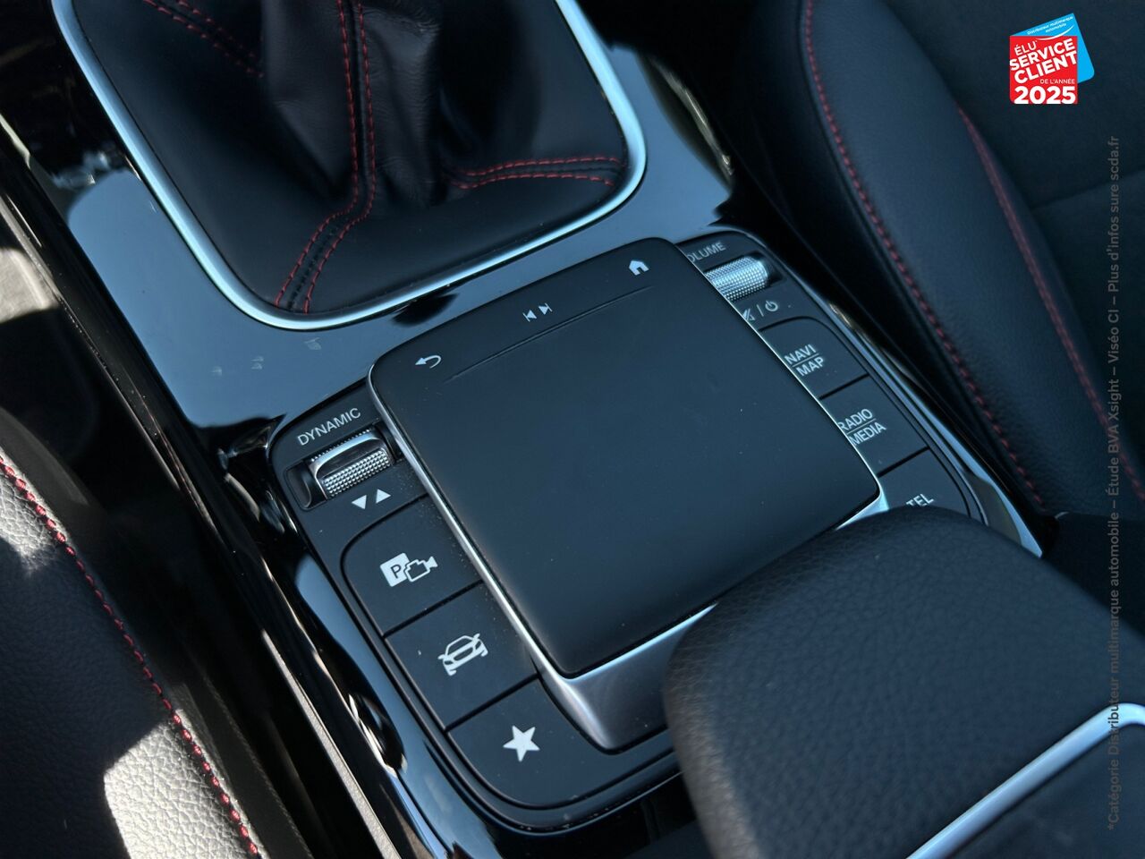 Véhicule d'occasion MERCEDES-BENZ CLASSE A 180 136CH AMG LINE chez Toyota Sarreguemines