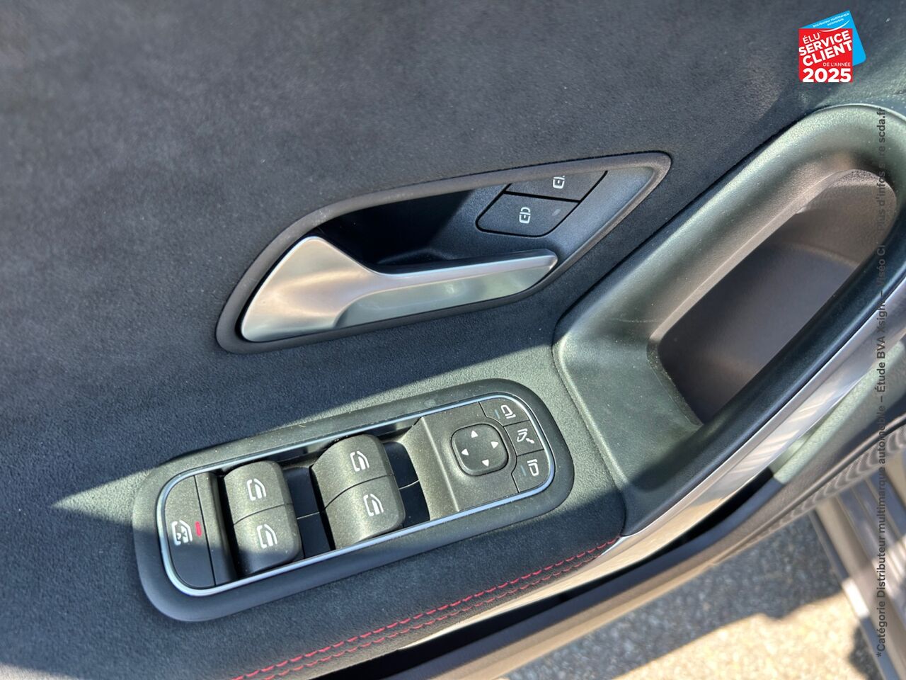 Véhicule d'occasion MERCEDES-BENZ CLASSE A 180 136CH AMG LINE chez Toyota Sarreguemines