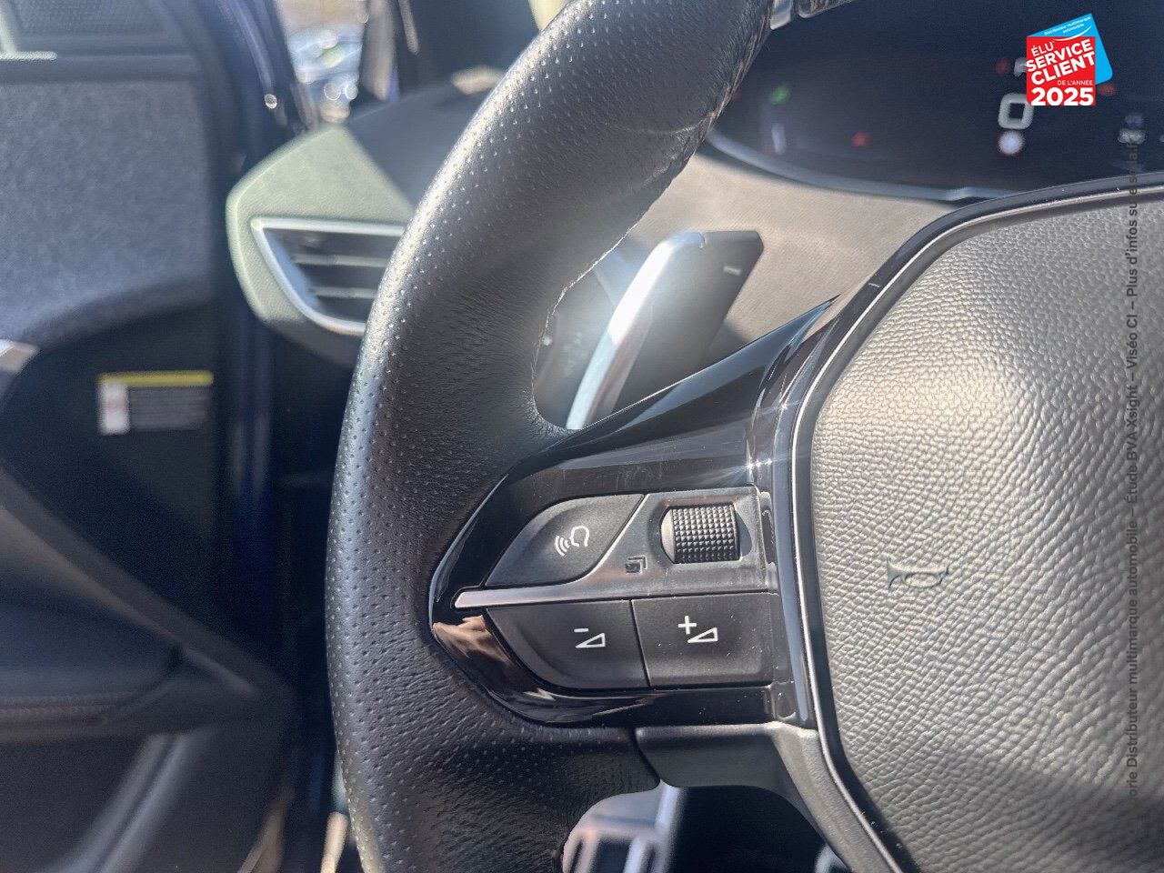 Véhicule d'occasion PEUGEOT 3008 1.2 PURETECH 130CH GT LINE SS EAT6 chez Toyota Sarreguemines