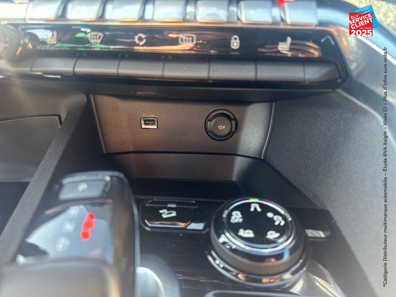 Véhicule d'occasion PEUGEOT 3008 1.2 PURETECH 130CH GT LINE SS EAT6 chez Toyota Sarreguemines