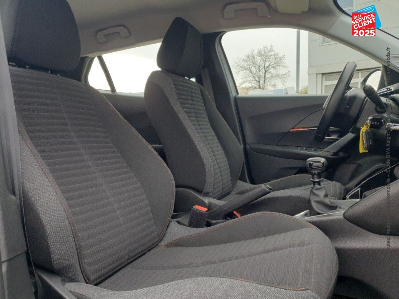 Véhicule d'occasion PEUGEOT 2008 1.2 PURETECH 100CH SS ACTIVE 5CV chez Opel Verdun