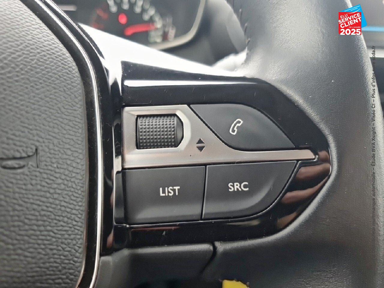 Véhicule d'occasion PEUGEOT 2008 1.2 PURETECH 100CH SS ACTIVE 5CV chez Opel Verdun