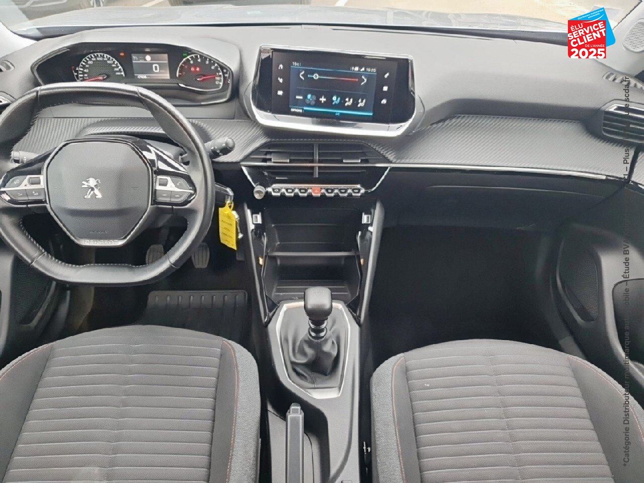 Véhicule d'occasion PEUGEOT 2008 1.2 PURETECH 100CH SS ACTIVE 5CV chez Opel Verdun