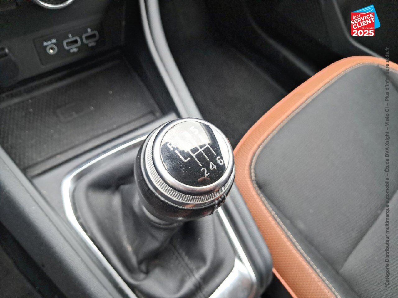 Véhicule d'occasion RENAULT CAPTUR 1.3 TCE 130CH FAP INTENS PACK CITY GPS CAMERA chez Opel Bar le Duc
