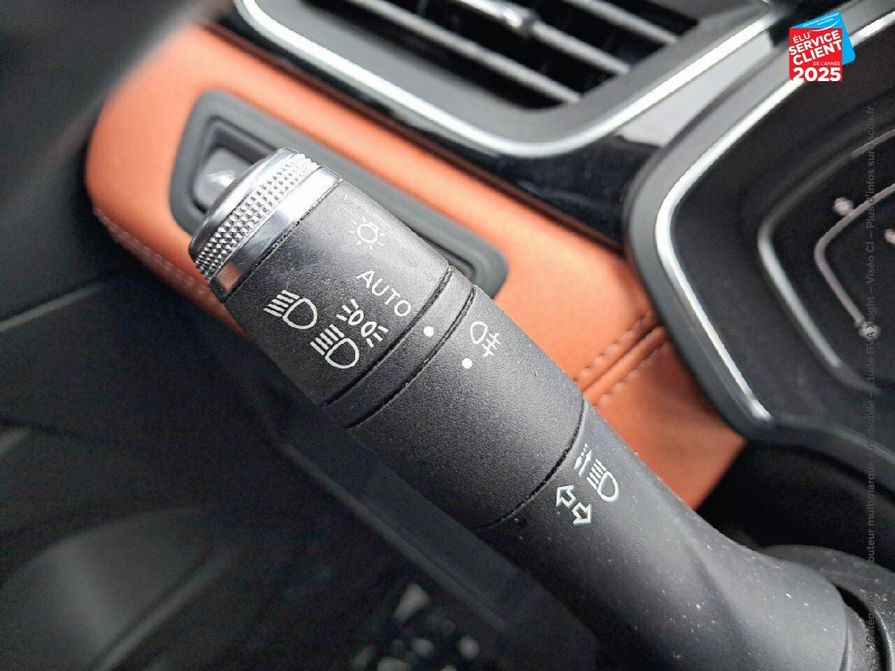 Véhicule d'occasion RENAULT CAPTUR 1.3 TCE 130CH FAP INTENS PACK CITY GPS CAMERA chez Opel Bar le Duc